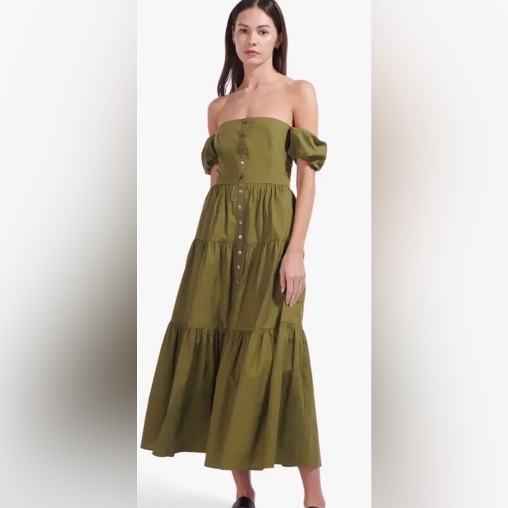 STAUD Elio Olive Green off the shoulder, Tiered Button-Front Midi Dress. Size 4